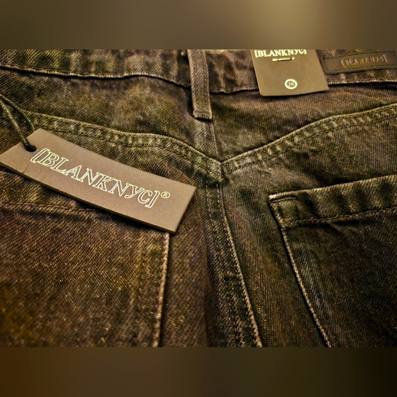 NWT BlankNYC High Waist Overlap Fly Denim Criss Cross Short Black 26 - Picture 6 of 7